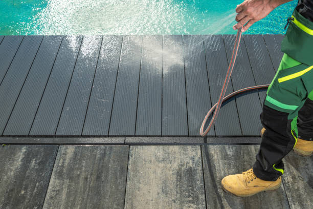 Best Pressure Washing Driveway  in Buckner, MO
