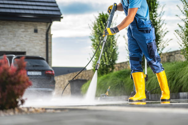 Best Concrete Pressure Washing  in Buckner, MO